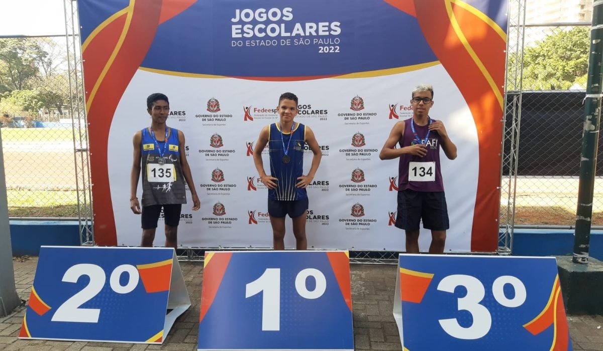 Atleta de Ilhabela é campeão em prova de 800m em final do JEESP