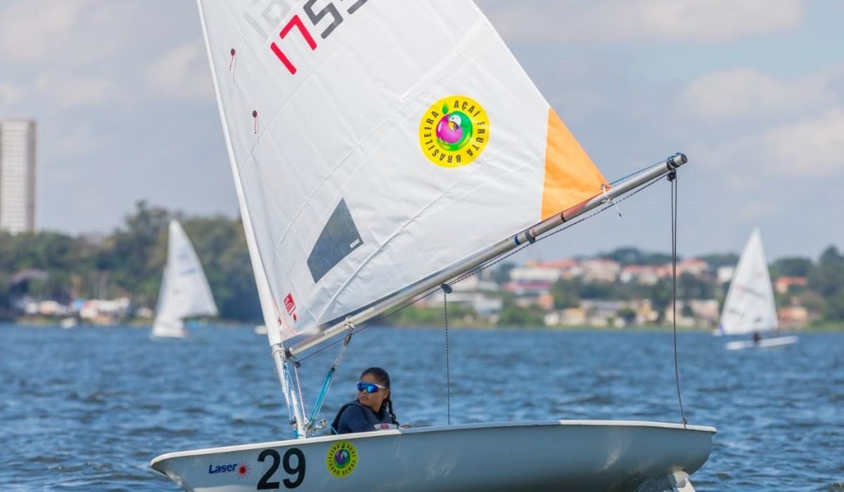 Atletas da Escola de Vela de São Sebastião conquistam pódios na Copa FEVESP Monotipos Taça Humboldt