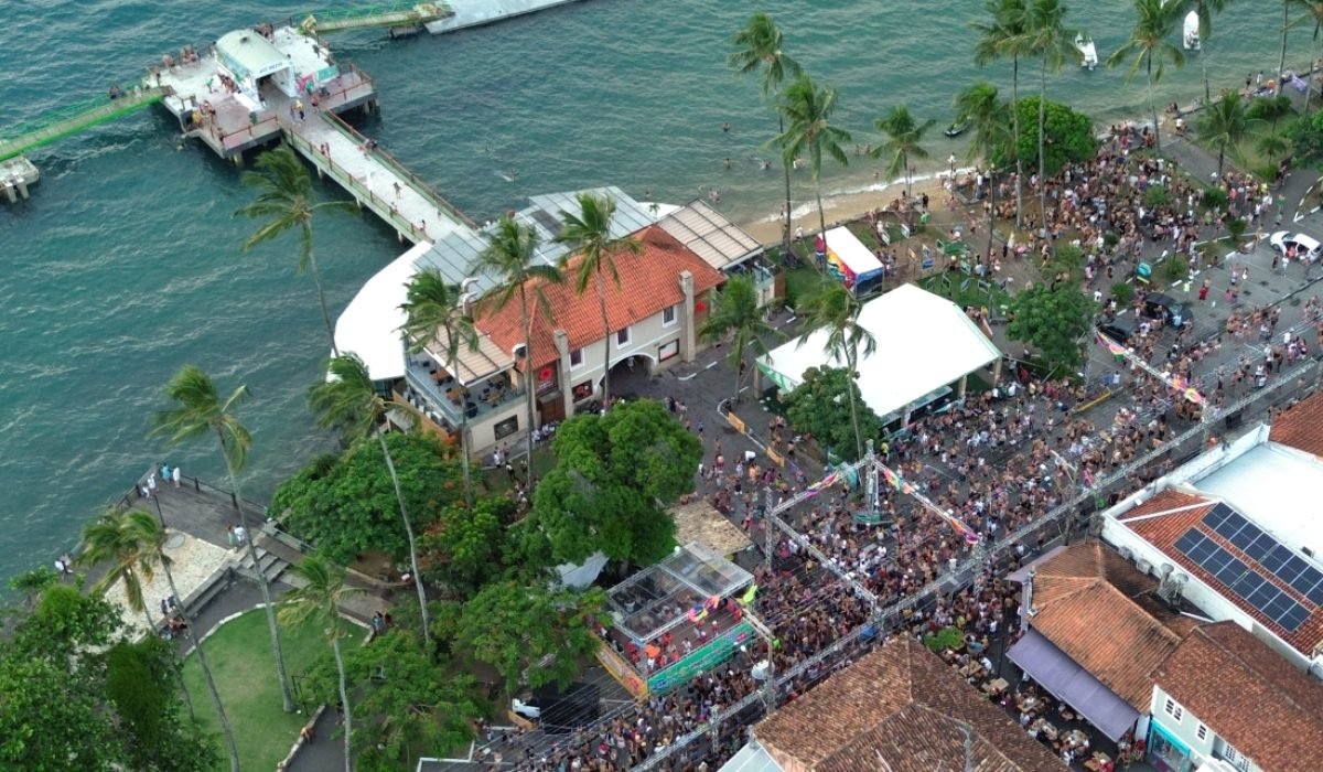 CarnaIlha em Dobro entra na segunda semana e leva folia para bairros e praias de Ilhabela a partir deste sábado (15)