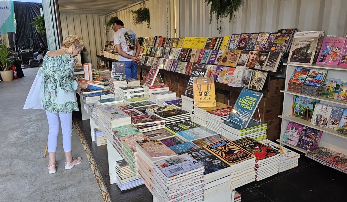 FEIRA LITERARIA DE ILHABELA