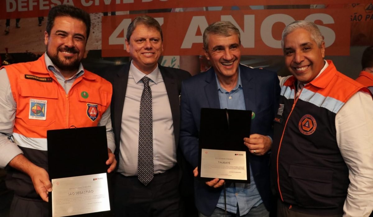 Heróis da catástrofe em São Sebastião são homenageados em cerimônia de reconhecimento no Palácio dos Bandeirantes (2)