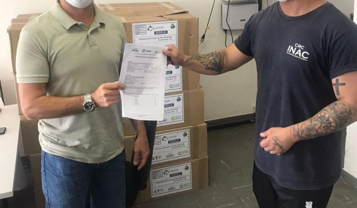 Parceria SEMAM - INAC - recebimento de 20 computadores - 01