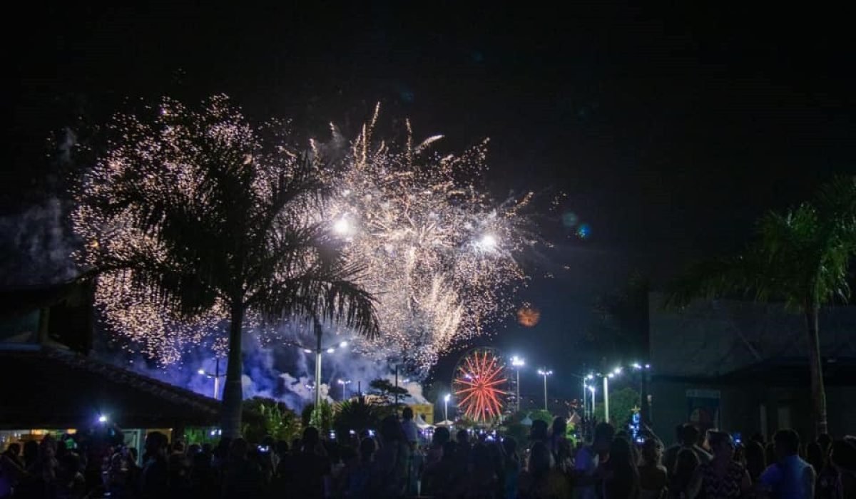 São Sebastião espera 1 milhão de turista neste fim de ano e prepara grande festa de Réveillon com shows piromusicais e DJs (1)